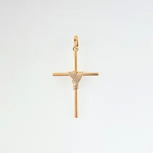 PINGENTE CRUCIFIXO ARAMADO