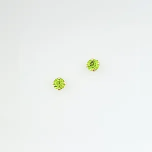 BRINCO PONTO CRISTAL VERDE CLARO