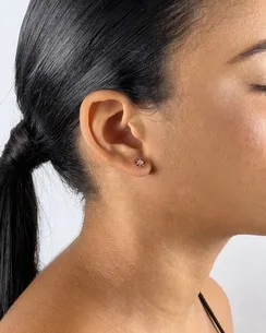 BRINCO FLOR COM ZIRCONIA PEQUENA