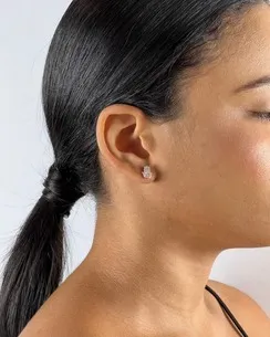 BRINCO MAO DE DEUS CRAVEJADA MICRO ZIRCONIA