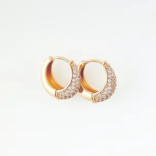 BRINCO ARGOLA CRAVEJADA MICRO ZIRCONIA