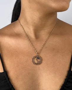 PINGENTE MANDALA COM ROSTO NOSSA SENHORA