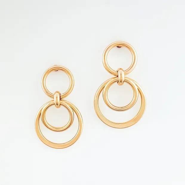 BRINCO DOIS CIRCULOS VAZADOS LISO