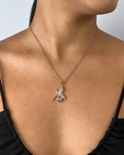 PINGENTE LIBELULA CRAVEJADA COM ZIRCONIA