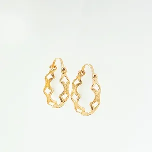 BRINCO ARGOLA VAZADA COM TRIANGULOS