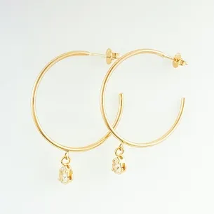 BRINCO MEIA ARGOLA COM GOTA DE ZIRCONIA