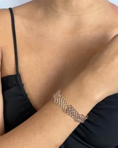 PULSEIRA ELO INFINITO LISO VAZADO FEMININA