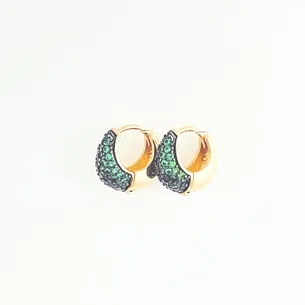 BRINCO ARGOLA CRAVEJADA MICRO ZIRCONIA VERDE