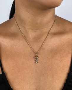 PINGENTE MENINA LISA