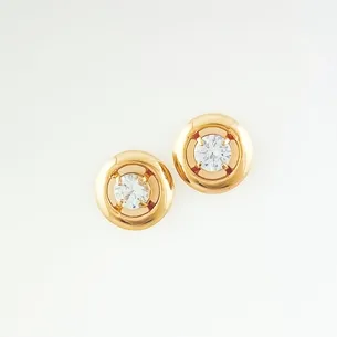 BRINCO REDONDO VAZADO COM ZIRCONIA