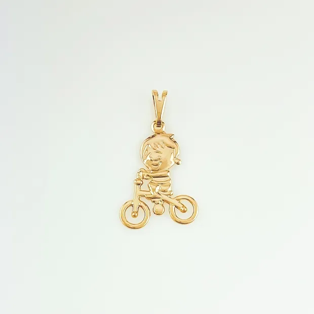 PINGENTE MENINO NA BICICLETA