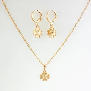 CONJUNTO TRANQUETA COM TREVO