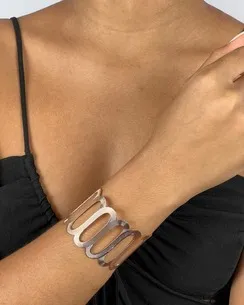 BRACELETE OVAL ESTAMPADO VAZADO