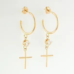 BRINCO MEIA ARGOLA COM CRUZ E ZIRCONIA